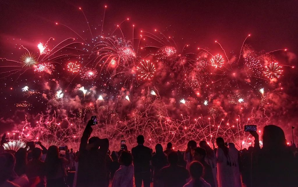 湖北煙花爆竹小貴，污染大氣添累贅