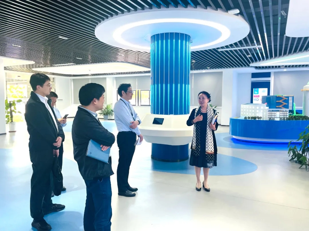 蘇州市社保中心副主任朱敏峰一行蒞臨我司開展政協提案工作調研插圖1