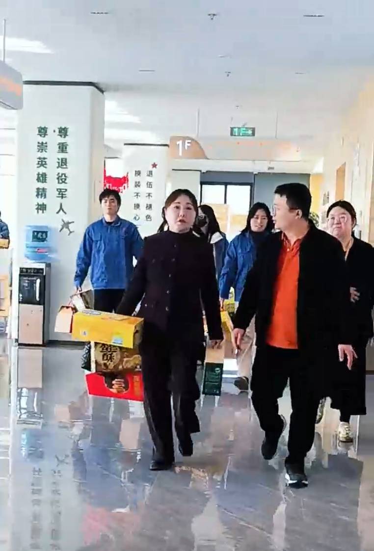 銅陵協昌環保劉瑾一行走訪慰問唯亭街道區域性養老服務中心